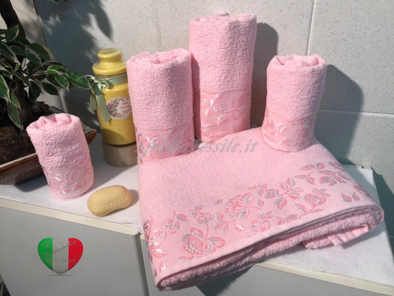 Set Asciugamani rosa in spugna